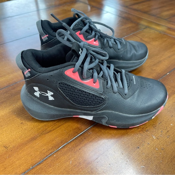 Under Armour 2022 Lockdown 6 GS 'Black Blitz Red' boys youth sneakers - Picture 4 of 11